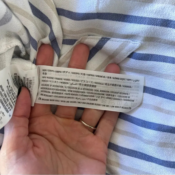 NWT Abercrombie & Fitch V Neck Striped Open Back Romper Small Tall - Picture 6 of 7